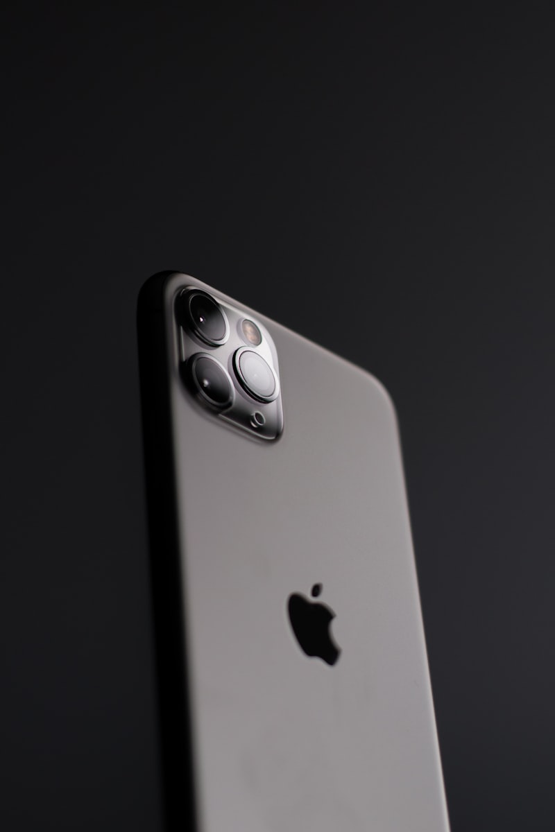 Apple iPhone 17 (Dual Physical SIM)